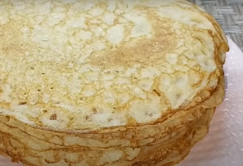 Манка и кефир! Вкусный завтрак для всей семьи: пышные ажурные блинчики