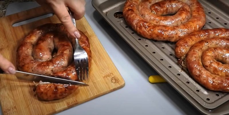 Домашняя колбаса в духовке. Деревенский рецепт: вкусная натуральная закуска
