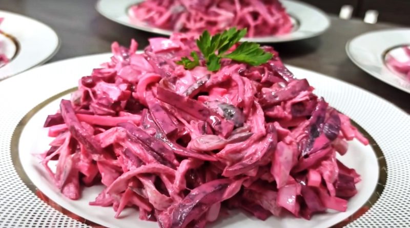 Приготовим вкусный салат из свеклы! Вкусное блюдо на праздничный стол