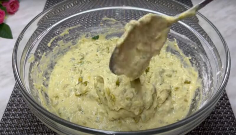 Смешиваю горошек и яйца. Рецепт вкусных и полезных оладий: век живи - век учись