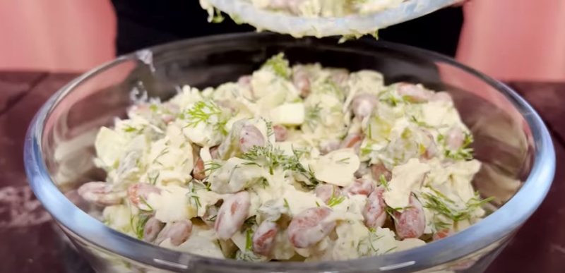 Так вкусно, что можно готовить каждый день. Сытный салат для полноценного ужина