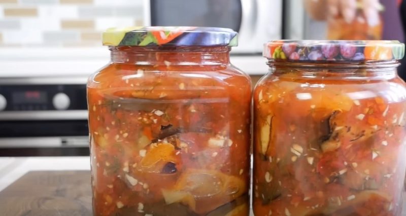 Вкусные баклажаны на зиму. Зимняя заготовка в пикантной, овощной заливке
