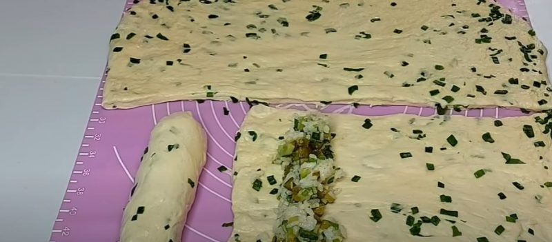 Беру 100 г риса. Пирожки больше не готовлю, нашла рецепт проще и вкуснее