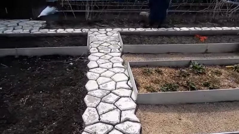 Узкие грядки по методу Лядова. С такими грядками будете спешить на дачу с радостью