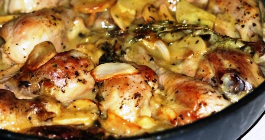 Рецепт картошки с курицей в сметанном соусе
