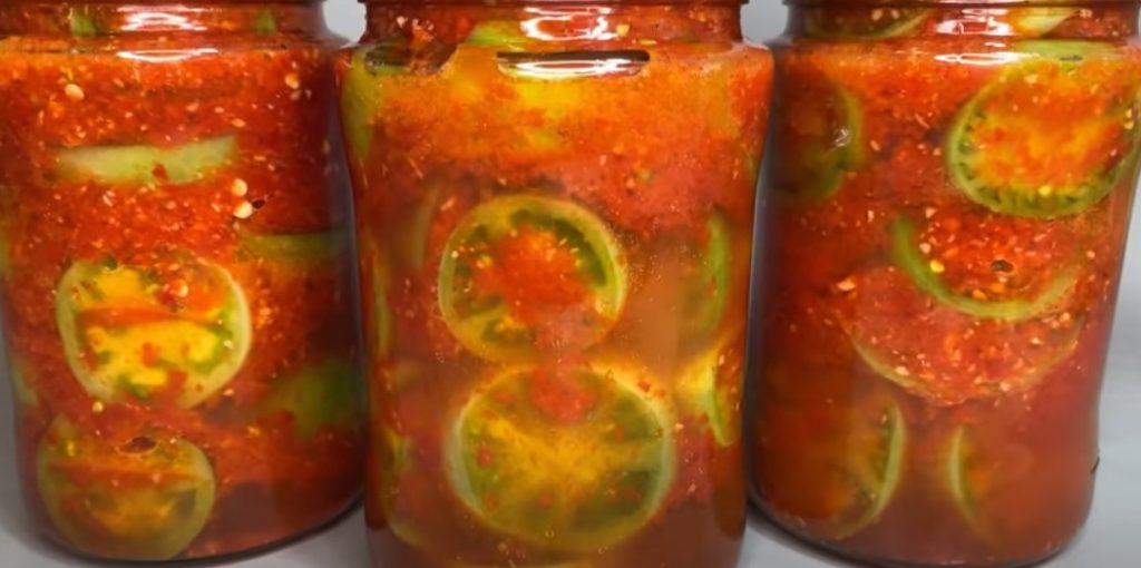 Этот рецепт зеленых помидор выпрашивают все. Вкуснейшие зеленые помидоры на зиму