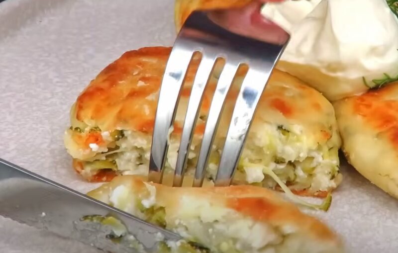 Сырники с кабачками на завтрак: нежные и вкусные. Летом готовлю только по этому рецепту