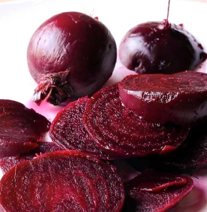 Узнала, как сварить свеклу быстро и вкусно! Расскажу про 3 хитрости, чтобы не варить часами, будет красная и сахарная