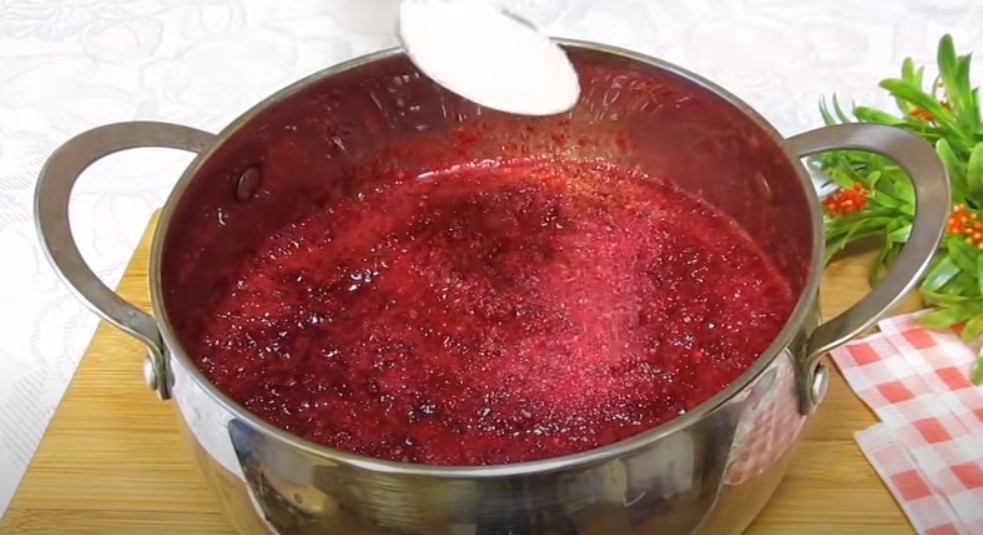 Свекольная аджика на зиму! Аджика, как икра - намазка на бутерброды