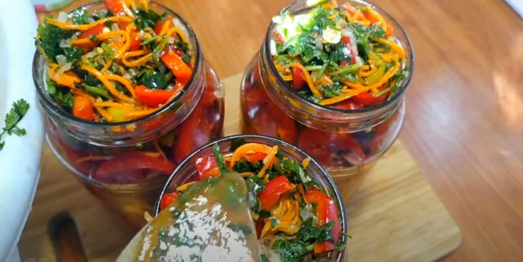 Перепробовала кучу рецептов, лучше этого не нашла. Вкуснейшие помидоры по-корейски