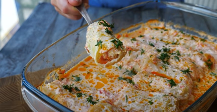 Голубцы открытые: тушеные в томатно-сметанном соусе. Вкусные и очень сочные