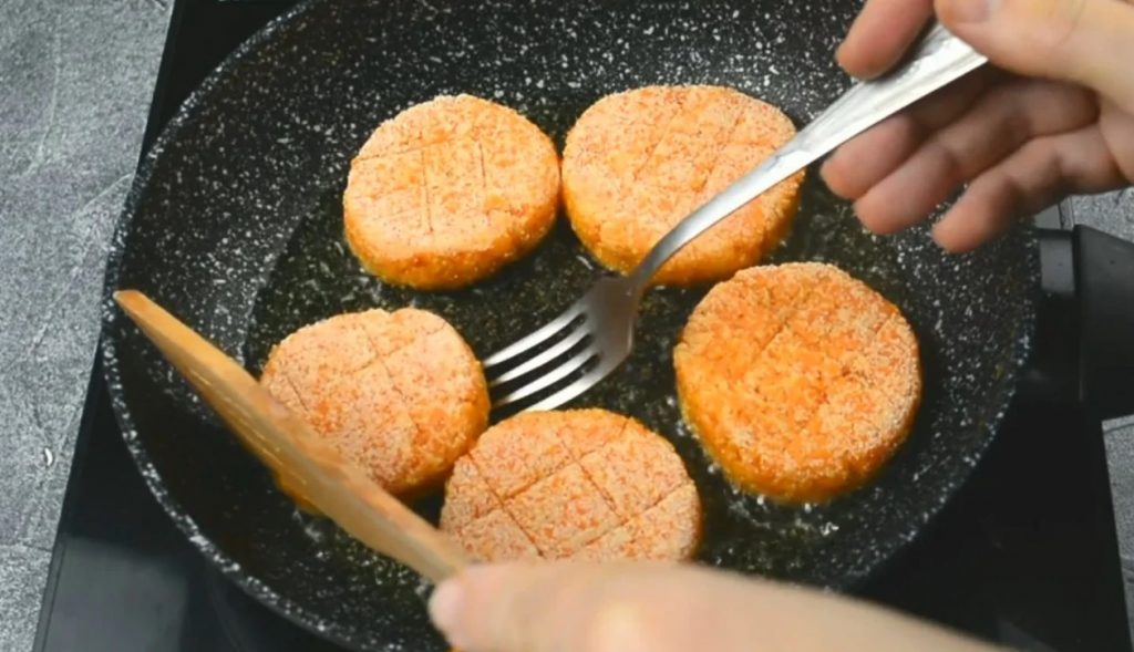 Котлеты буквально тают во рту. Вкусное и полезное блюдо из тыквы и манки