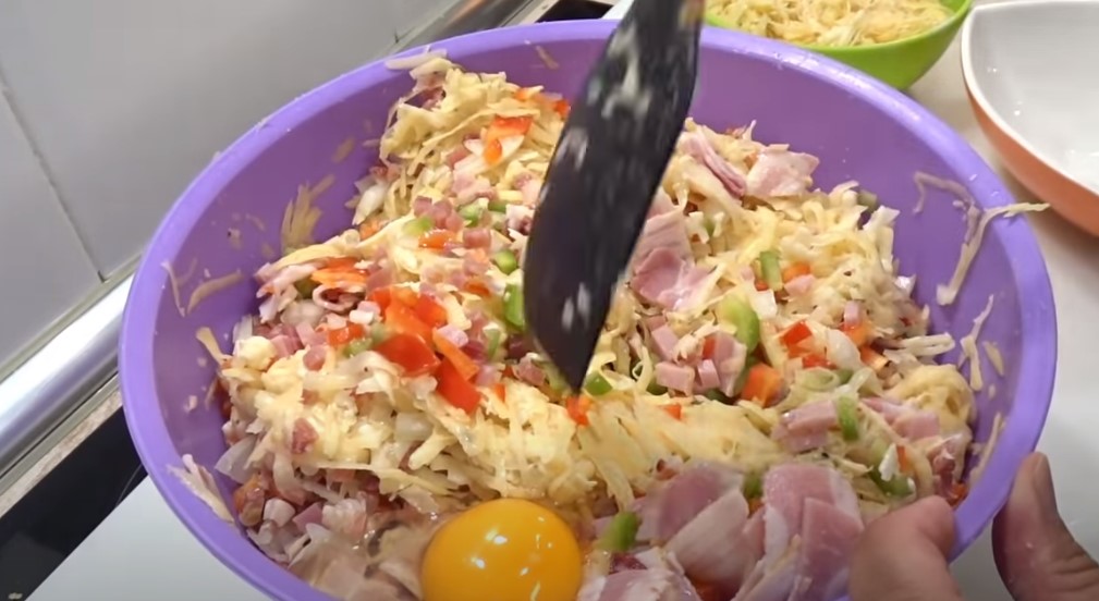 Рецепт мясного торта на Рождество. Просто и насыщенно: удивляю гостей куриным тортом