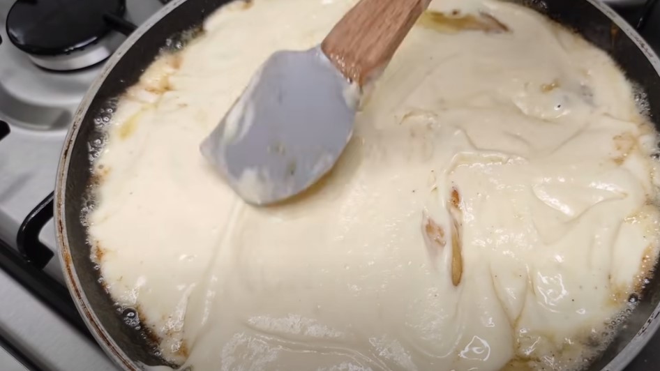 Яблочный пирог на сковороде из минимального набора продуктов. Быстро и легко из 1 яйца