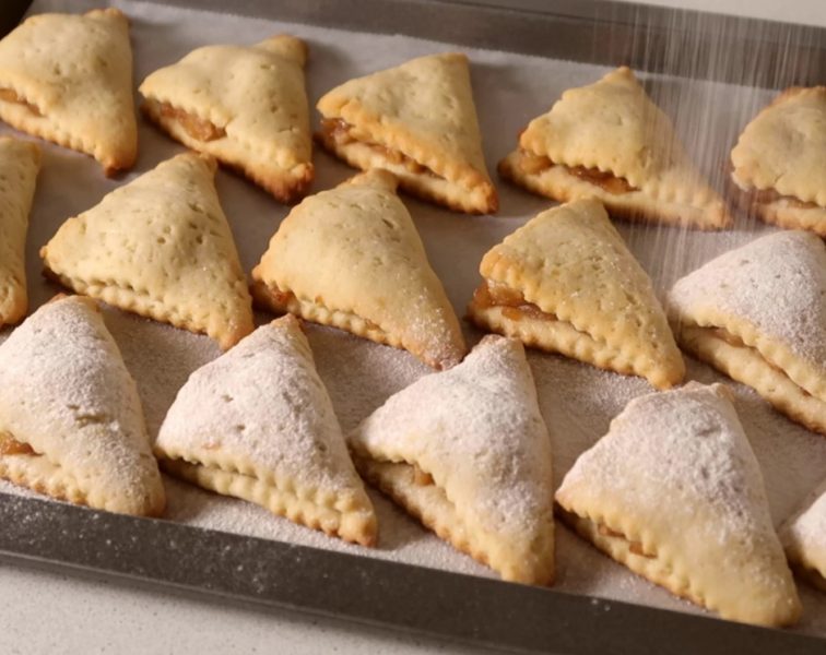 Беру 2 яблока и готовлю вкусное печенье. В магазине такого не купишь: быстро и вкусно