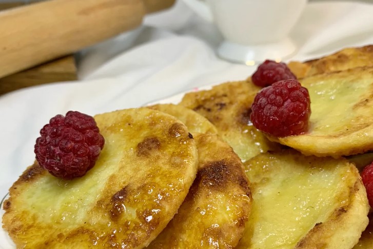 Наготовила целую гору вкусняшек к чаю на сковороде: вкусно, а готовить всего 15 минут