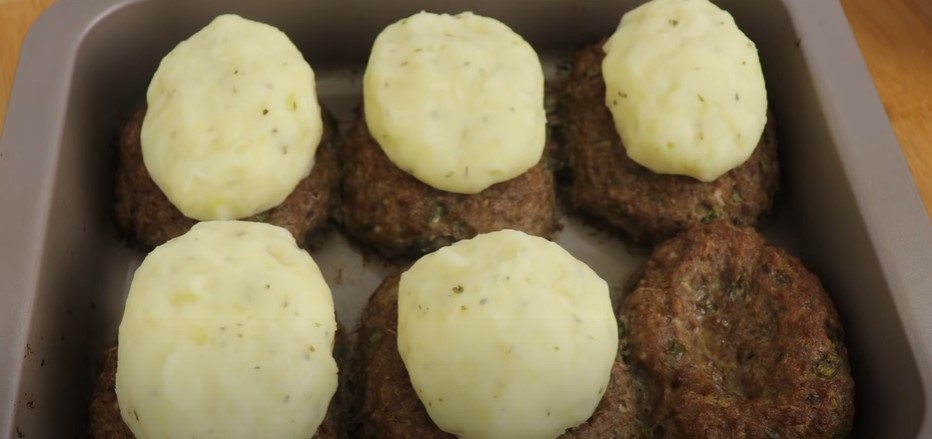 На обед или ужин. Быстрые и легкие фрикадельки с картошкой: очень вкусно