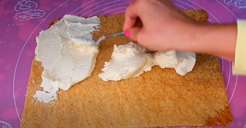 Вкусный и ароматный десерт. Медовый рулет, который затмил праздничный торт