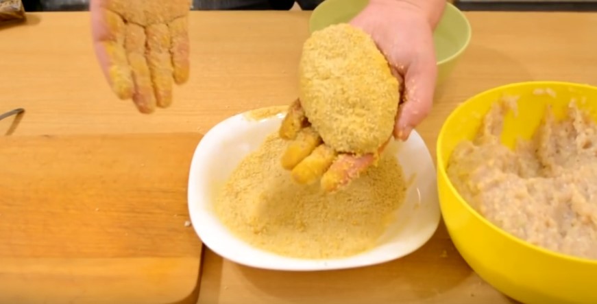 Котлеты из курицы готовлю так уже много лет. Простой и вкусный рецепт