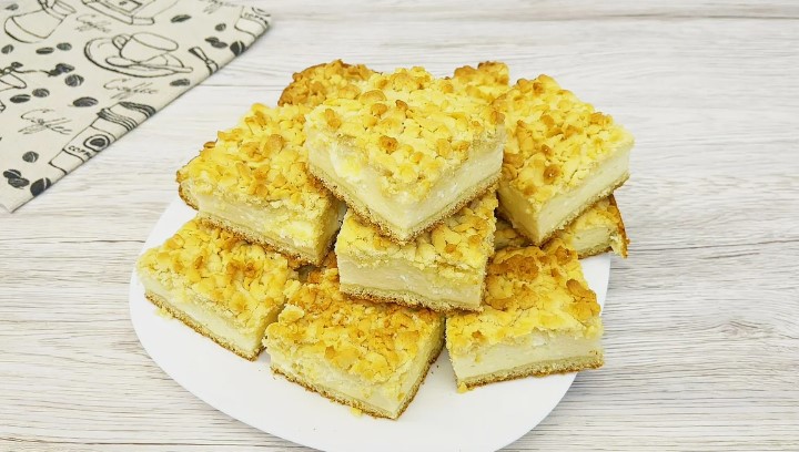 Творожный пирог – рецепт моей бабушки. Многими забытый: отлично пропекается с любой начинкой