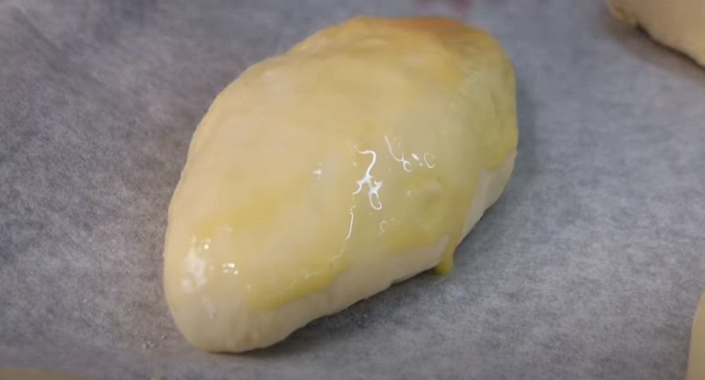 Рецепт доступный каждому. Воздушные пирожки с нереально вкусной начинкой