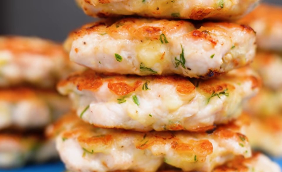 Куриные котлеты без мясорубки! Очень удачное сочетание продуктов